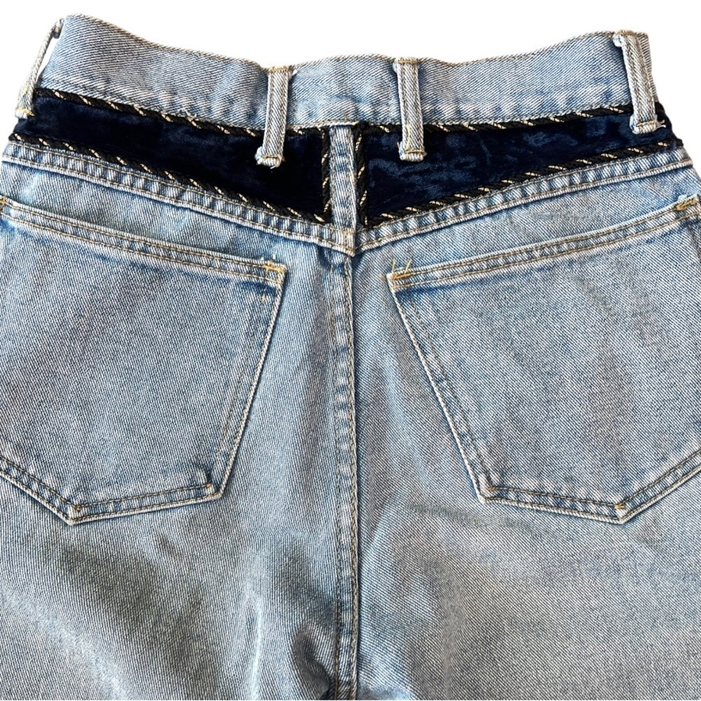 Vintage JL Harris High Rise Light Wash Velvet Trim 90s Tapered Mom Jeans Size 8 - Picture 8 of 12